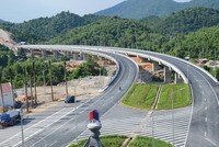 Đường dẫn vào hầm Đèo Cả, một dự án theo phương thức PPP phát huy hiệu quả rất tốt.