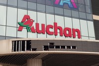 Auchan đang tìm đối tác để chuyển nhượng hệ thống 18 siêu thị. Ảnh: Dũng Minh.