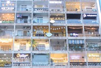 Một chung cư cũ tại TP.HCM được cải tạo lại.