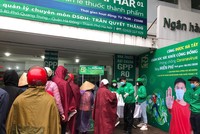 Đã có gần 500 suất quà được Hataphar trao tặng miễn phí tại nhà thuốc Hataphar 01 - số 80 Quang Trung, Hà Đông, Hà Nội ngày 08/2/2020.