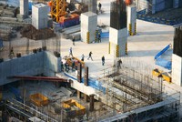 Ngành xây dựng đang là ngành thu hút nhiều lao động và có đóng góp quan trọng cho nền kinh tế. Ảnh: Shutterstock.