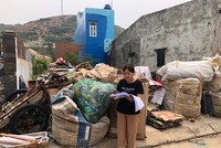 Thu gom, xử lý rác thải nhựa không chỉ bảo vệ môi trường mà còn tạo ra thu nhập cho nhiều người.