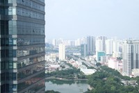 Gia tăng dân số nhanh chóng đang tạo nhiều áp lực cho công tác quy hoạch đô thị. Ảnh: Thành Nguyễn.