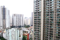 Thanh khoản cả phân khúc căn hộ và nhà liền thổ thị trường Hà Nội đều giảm mạnh trong quý 1/2023. Ảnh: Thành Nguyễn.