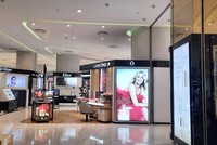 Giá thuê mặt bằng bán lẻ đang tăng nhẹ. Ảnh: Thành Nguyễn.