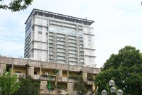 Các dự án căn hộ mới đang dần thay thế nhà tập thể cũ và mang lại diện mạo mới cho các đô thị. Ảnh: Bình Minh.