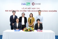Bà Lê Lan Chi - Tổng giám đốc ZaloPay (bên trái) và bà Phạm Thị Thanh Hoa - Tổng giám đốc DNSE (bên phải) tại Lễ ký kết thỏa thuận hợp tác.