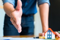 Cơ hội cho khối ngoại trong các thương vụ M&A địa ốc đang rõ nét hơn. Ảnh: Shutterstock.