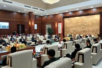 Đại diện nhiều nhà thầu cho rằng cần sớm có các quy định cụ thể để hạn chế tình trạng cạnh tranh không lành mạnh, nhất là việc giảm giá thầu vô tội vạ.