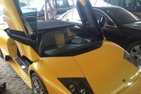 Siêu xe Lamborghini được làm biển giả để trốn thuế
