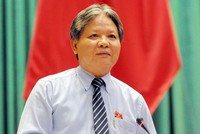 Bộ trưởng Bộ Tư pháp Hà Hùng Cường trình bày trước Quốc hội 