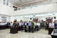 Y án sơ thẩm, ông Đinh La Thăng lĩnh 13 năm tù giam