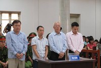 Các bị cáo tại tòa