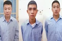 Nhóm cướp ngân hàng tại cơ quan điều tra