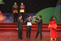 Chủ tịch SCB nhận danh hiệu “Doanh nhân văn hóa xuất sắc”