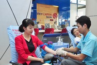Cán bộ nhân viên Viet Capital Bank hiến máu vì cộng đồng