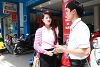 Phụ nữ ít vay nợ hơn nam giới