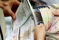 NHNN cảnh báo rủi ro khi ngân hàng mua trái phiếu doanh nghiệp bất động sản