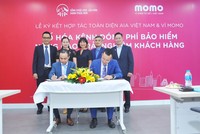 Ví MoMo bắt tay AIA hợp tác mở kênh đóng phí bảo hiểm