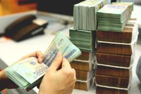 Tiền gửi tiết kiệm dân cư giảm nhẹ do tác động của dịch Covid-19