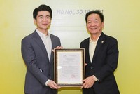 Bầu Hiển và con trai Đỗ Quang Vinh