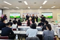 Đại diện Nam A Bank ký kết hợp tác cùng Liên hiệp hội Người Việt Nam tại Nhật Bản (VUAJ).