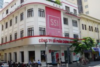 Chủ tịch Chứng khoán SSI (SSI) mua thêm gần 1,9 triệu cổ phiếu ESOP