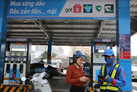 PVOIL: Mua xăng dầu thanh toán bằng ứng dụng trên điện thoại thông minh