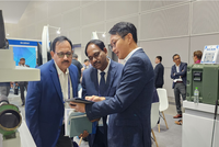 Khách hàng quan tâm đến dịch vụ bọc ống của PVCoating