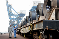 Cổ phiếu cần quan tâm ngày 28/4