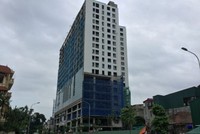 Tiến độ tự phá dỡ phần sai phạm của chủ đầu tư dự án 8B Lê Trực đang rất chậm