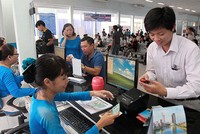 Công tác bán vé tàu Tết của VNR ngày càng văn minh. Ảnh nguồn Internet