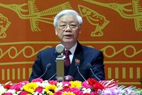 Tổng Bí thư Nguyễn Phú Trọng trình bày Báo cáo của BCH Trung ương khóa XI về các văn kiện Đại hội XII