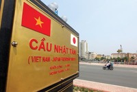 Cầu Nhật Tân là một trong các dự án sử dụng vốn vay ODA