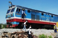 Ngành đường sắt đang đầu tư, cải tạo hạ tầng đường sắt. Ảnh: Đ.Loan