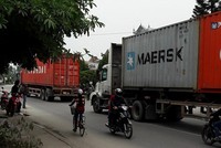 Sau ngày 20/4, xe tải đi vào tỉnh lộ 391 (Hải Dương) trong giờ cấm sẽ bị xử lý theo quy định của pháp luật. (Ảnh: Dân trí)