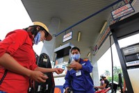 Doanh nghiệp ngoại sắp 'nhảy' vào thị trường bán lẻ xăng dầu Việt Nam