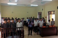 Toàn cảnh phiên tòa.