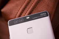 Huawei P9 nổi bật với camera kép. 