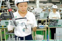 Xuất khẩu máy vi tính, sản phẩm điện tử và linh kiện tính đã đạt gần 7,88 tỷ USD, chiếm 9,6% trong tổng kim ngạch xuất khẩu của cả nước. Ảnh minh hoạ. 