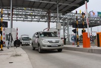 Thu phí đường bộ tự động: Lợi đủ đường nhưng vẫn lo tiền thu phí bị... làm xiếc