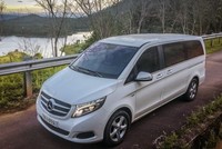 Mercedes 7 chỗ V220d giá gần 2,6 tỷ đồng tại Việt Nam