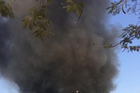 10h ngày 2/11, lửa bùng phát tại nhà kho hóa chất sau đó lan rộng sang xưởng chứa gỗ ván ép, sơn và nguyên vật liệu làm đồ gỗ trong khu công nghiệp Ngọc Hồi, Thanh Trì (Hà Nội).