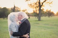 Cặp đôi chờ đến 70 năm mới chụp ảnh cưới