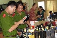 Rượu là loại mặt hàng dễ bị làm giả nhất (Ảnh minh họa)