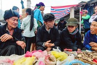 Khám phá những phiên chợ hấp dẫn du khách nước ngoài