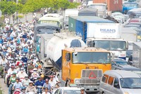 Tắc đường ở TP.HCM. Ảnh: Internet