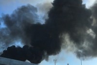 Máy bay lao xuống trung tâm mua sắm ở Australia