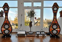 Loa cột Volya Bouquet màu sắc, giá gần 3 tỷ đồng