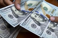 Sáng 16/3, giá vàng tăng mạnh 200.000 đồng/lượng, tỷ giá USD lao dốc